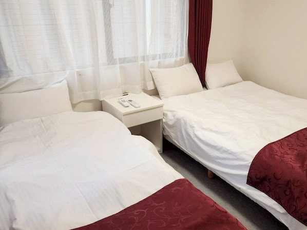 2 多间卧室、办公桌、免费 WiFi、床单