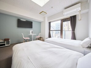 1 bedroom, desk, free WiFi, bed sheets