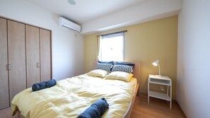 3 Schlafzimmer, Schreibtisch, Bügeleisen/Bügelbrett, kostenloses WLAN