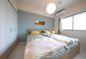 3 bedrooms, desk, iron/ironing board, free WiFi