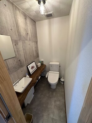 Haartrockner, Handtücher