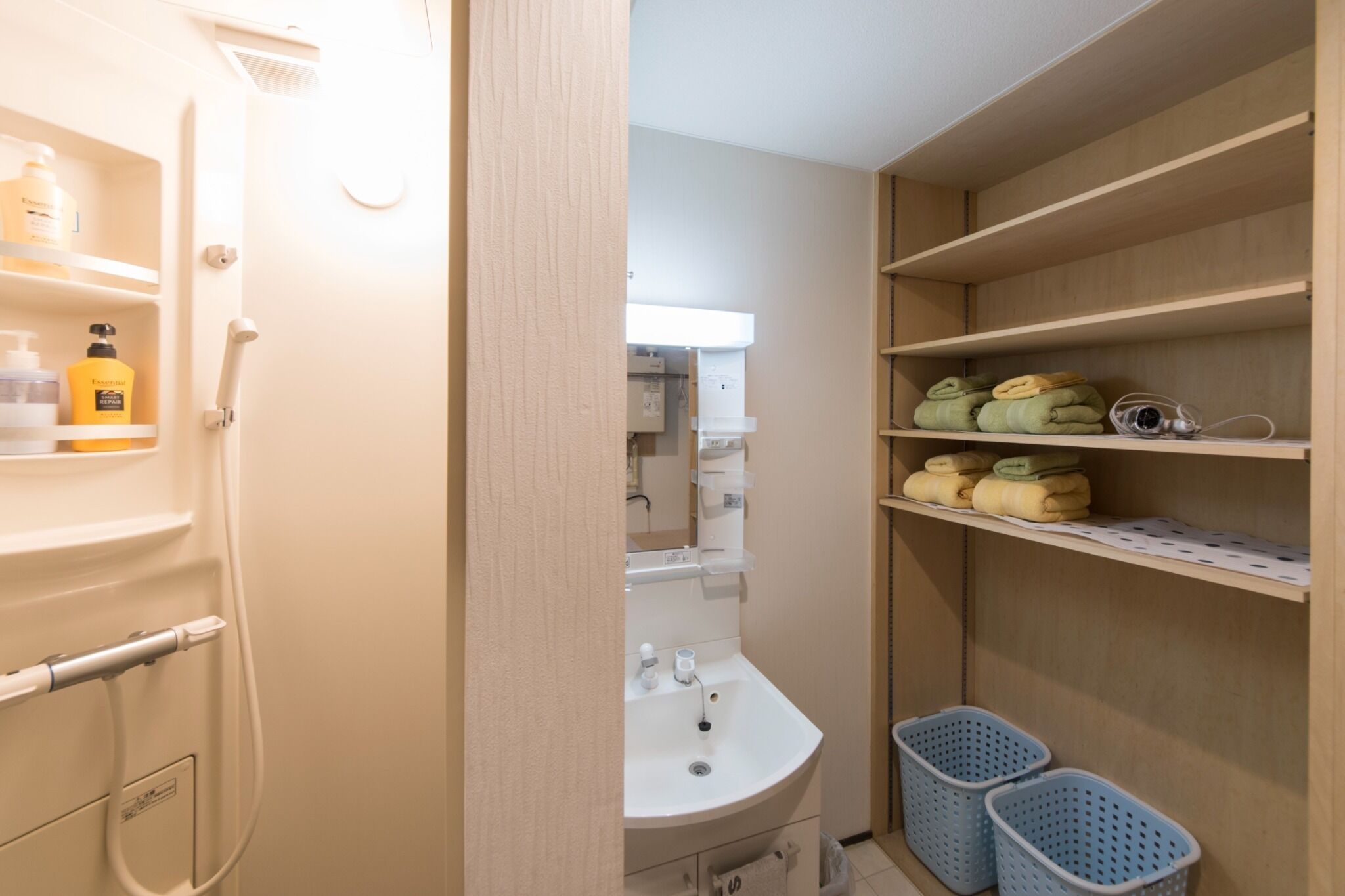Hair dryer, towels