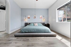 4 habitaciones, escritorio, tabla de planchar con plancha y wifi gratis 