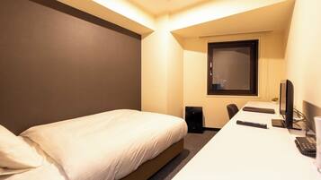1 bedroom, desk, iron/ironing board, WiFi (free)