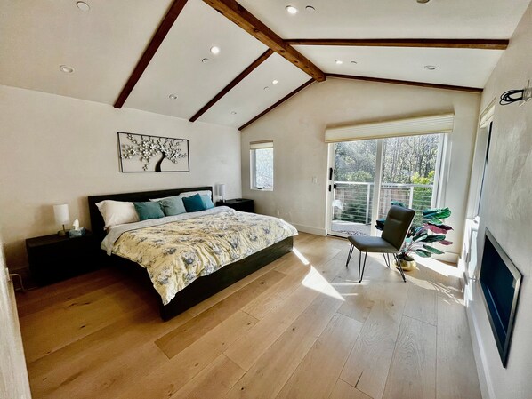 3 chambres, fer et planche à repasser, lit de bébé portatif, Wi-Fi