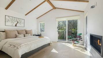 3 dormitorios, tabla de planchar con plancha, cuna de viaje y wifi