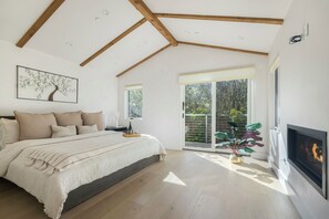 3 bedrooms, iron/ironing board, travel cot, WiFi