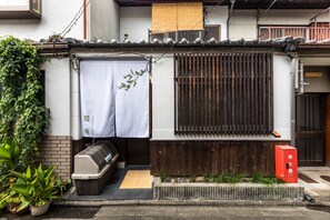 住宿地面