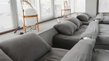 1 bedroom, desk, free WiFi, bed sheets
