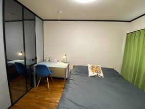 3 bedrooms, desk, iron/ironing board, free WiFi - A 7minute walk from Tokyo Ikebukuro Station Supe - Whole house rental / Toshima-ku Tokyo (Toshima-ku)