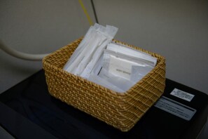 ヘアドライヤー、タオル