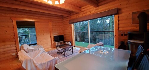 Fullfledged log house where you can enjoy the nat - Rental Cottage Forest Breathing Accommodation type for 8 to 12 people / Saga Saga
