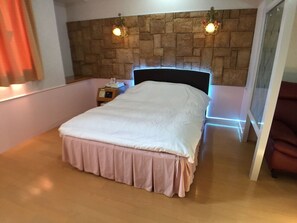 1 chambre, bureau, Wi-Fi gratuit, draps fournis