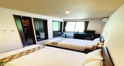 NonsmokingSemidouble twin roomAll rooms have a cypress bath / Narita Chiba