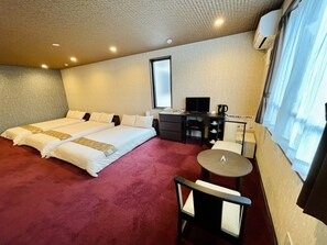 1 bedroom, desk, free WiFi, bed sheets - NonsmokingSemidouble family room with cypress bath / Narita Chiba (Narita)