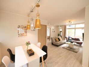 Interior - An entire villa for rent perfect location for sig / Nago Okinawa (Nago)