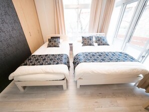 2 bedrooms, desk, iron/ironing board, free WiFi - An entire villa for rent perfect location for sig / Nago Okinawa (Nago)