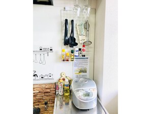 Fridge, microwave, stovetop, cookware/dishes/utensils - One room charter Longterm stay remote work welc - Private room / Nikko Tochigi (Nikko)