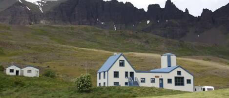 Fachada de la propiedad