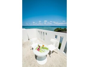 Outdoor dining - Small double room with sea view / Ishigaki Okinawa (Ishigaki)