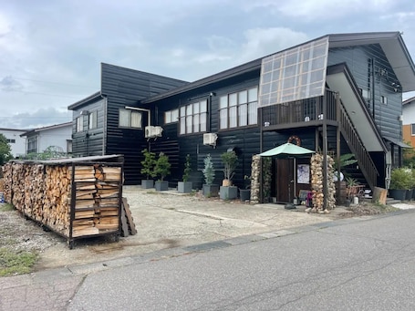 外観. かみしょーロッジ at 飯山1号館・10人まで宿泊可 / 飯山市 長野県