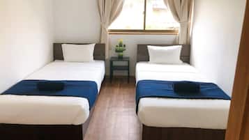 4 多间卧室、办公桌、免费 WiFi、床单