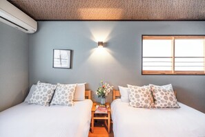 2 bedrooms, desk, free WiFi, bed sheets