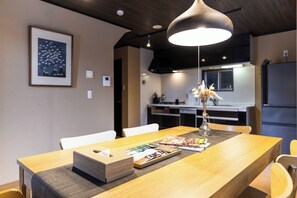 Dining - 3 mins walk to Hankyu Arashiyama  Max 5 ppl  1F 2F house - WushiArashiyama / Kyoto Kyōto (Kyoto)