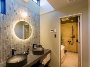 Free toiletries, hair dryer, towels