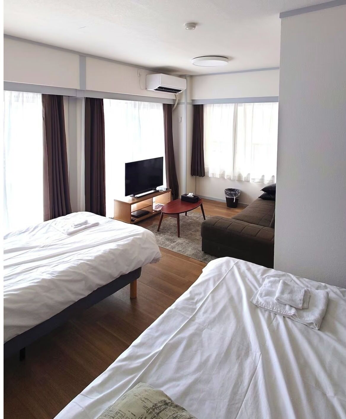 1 chambre, bureau, fer et planche à repasser, Wi-Fi gratuit