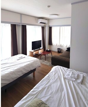 1 bedroom, desk, iron/ironing board, free WiFi