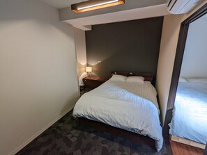 2 Schlafzimmer, Schreibtisch, Bügeleisen/Bügelbrett, kostenloses WLAN