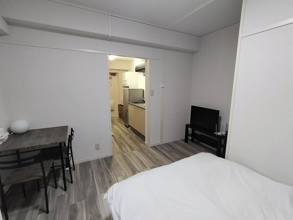 1 bedroom, desk, iron/ironing board, free WiFi