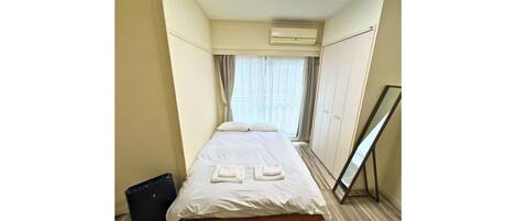 1 chambre, bureau, fer et planche à repasser, Wi-Fi gratuit