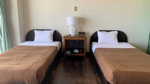 1 dormitori, escriptori, wifi gratuïta i roba de llit 