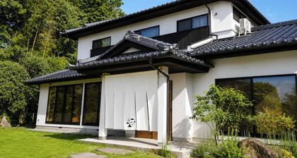 Traditional Japanese house for rent with views of / Hokuto Yamanashi