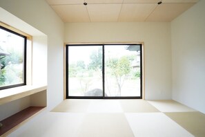 Interior - Treasure trove of experiences and play A moder / Hokuto Yamanashi (Hokuto)