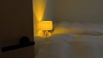 2 dormitorios, escritorio, wifi gratis y ropa de cama