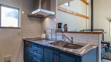 Fridge, microwave, stovetop, cookware/dishes/utensils