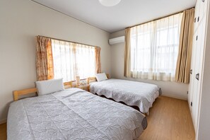 3 Schlafzimmer, Schreibtisch, kostenloses WLAN, Bettwäsche
