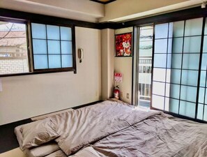 3 chambres, bureau, fer et planche à repasser, Wi-Fi gratuit