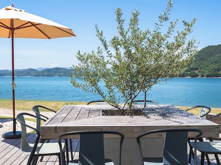Outdoor dining. CIELA Perfect for outdoor enthusiasts / Onomichi Hiroshima