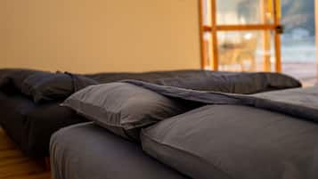 1 bedroom, desk, free WiFi, bed sheets