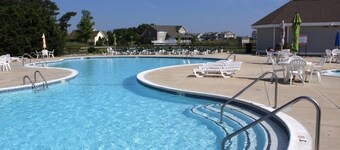 Bethany Bay Beach Oasis, 4 Bed 3 bath, pool, golf, kayak, Ocean View