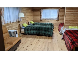 2 bedrooms, desk, free WiFi, bed sheets