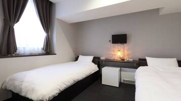 1 bedroom, desk, free WiFi, bed sheets