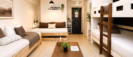 1 bedroom, iron/ironing board, WiFi (free), bed sheets