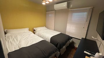 2 bedrooms, desk, iron/ironing board, free WiFi