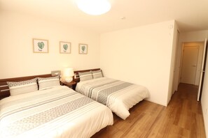 4 bedrooms, desk, iron/ironing board, free WiFi - Near KouriIsland Free Parking Wooden balcony / Nago Okinawa (Nago)