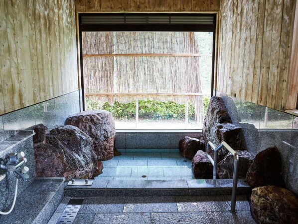 Spa - Smoking Annex Japanesestyle room 6 tatami mats Breakfast included After relaxing in the hot sp / Seiyo Ehime (Seiyo)